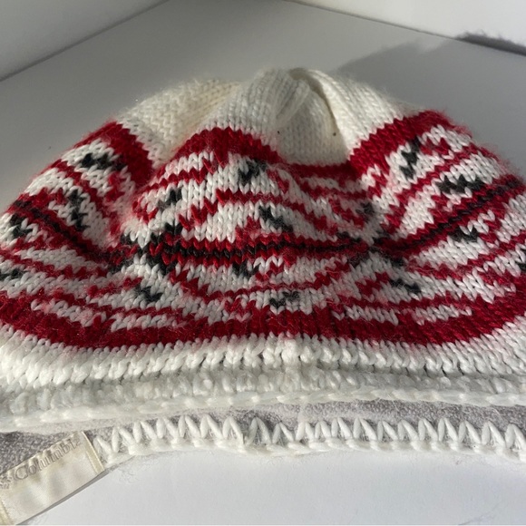 Columbia Convert Women Flap Cap Snow Beanie One Size White Red Black - Picture 3 of 4